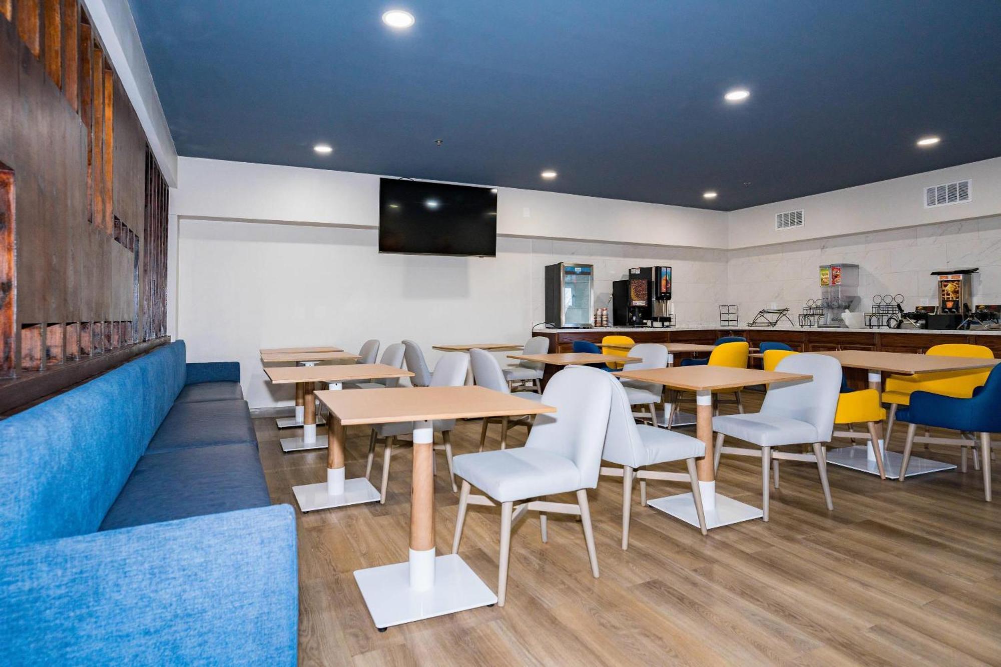 Comfort Inn & Suites River City Decatur Εξωτερικό φωτογραφία