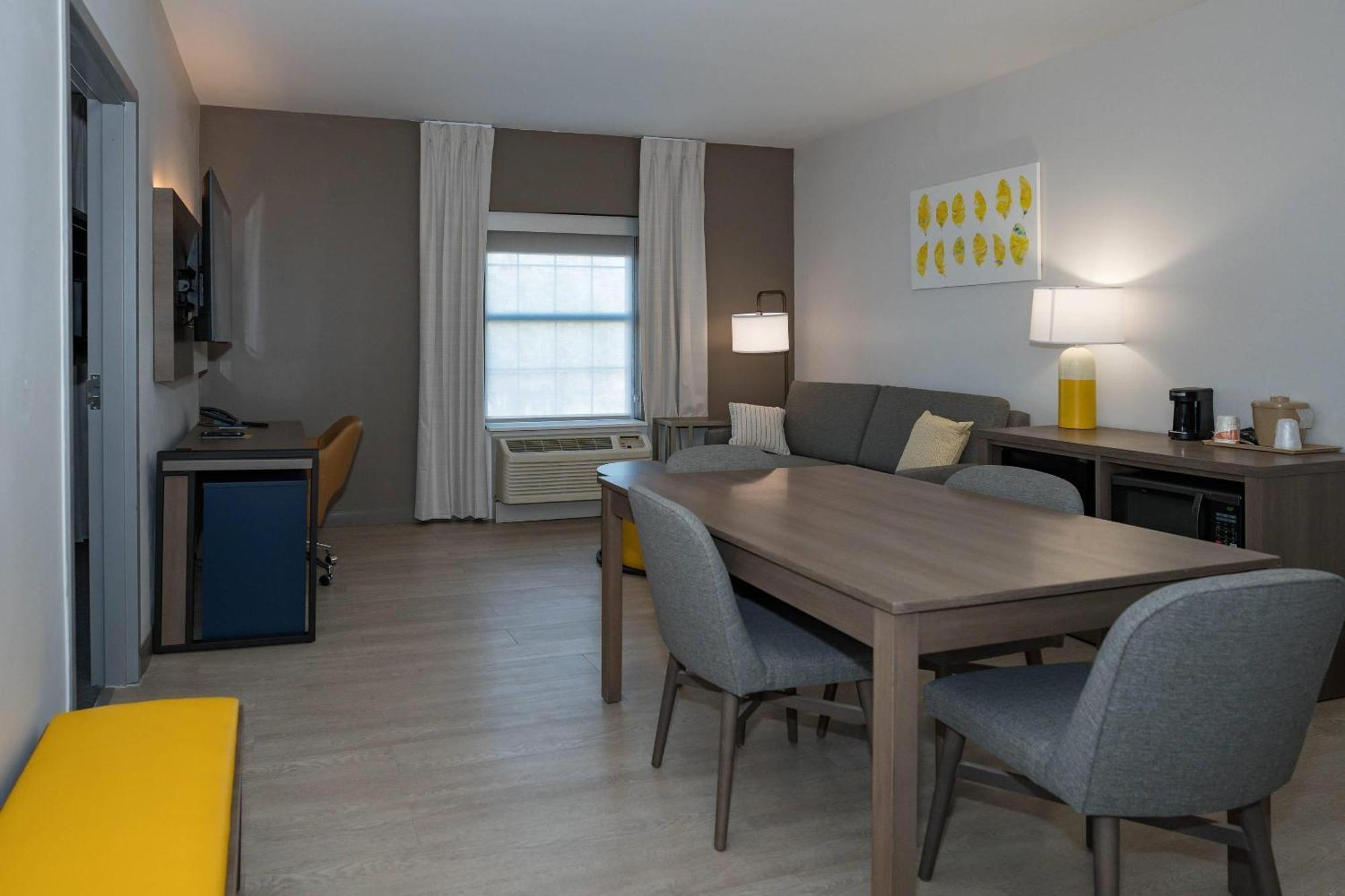 Comfort Inn & Suites River City Decatur Εξωτερικό φωτογραφία
