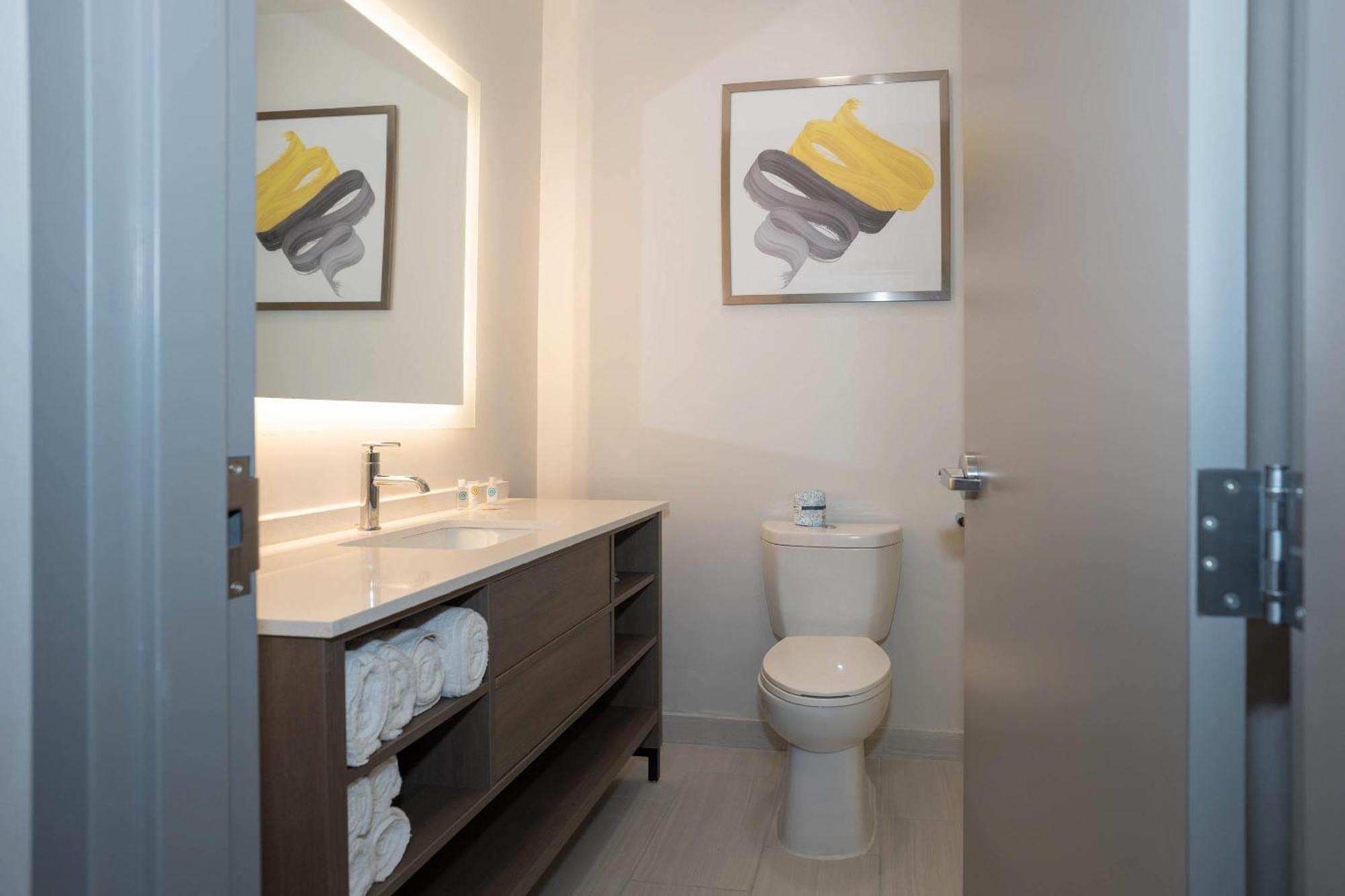 Comfort Inn & Suites River City Decatur Εξωτερικό φωτογραφία