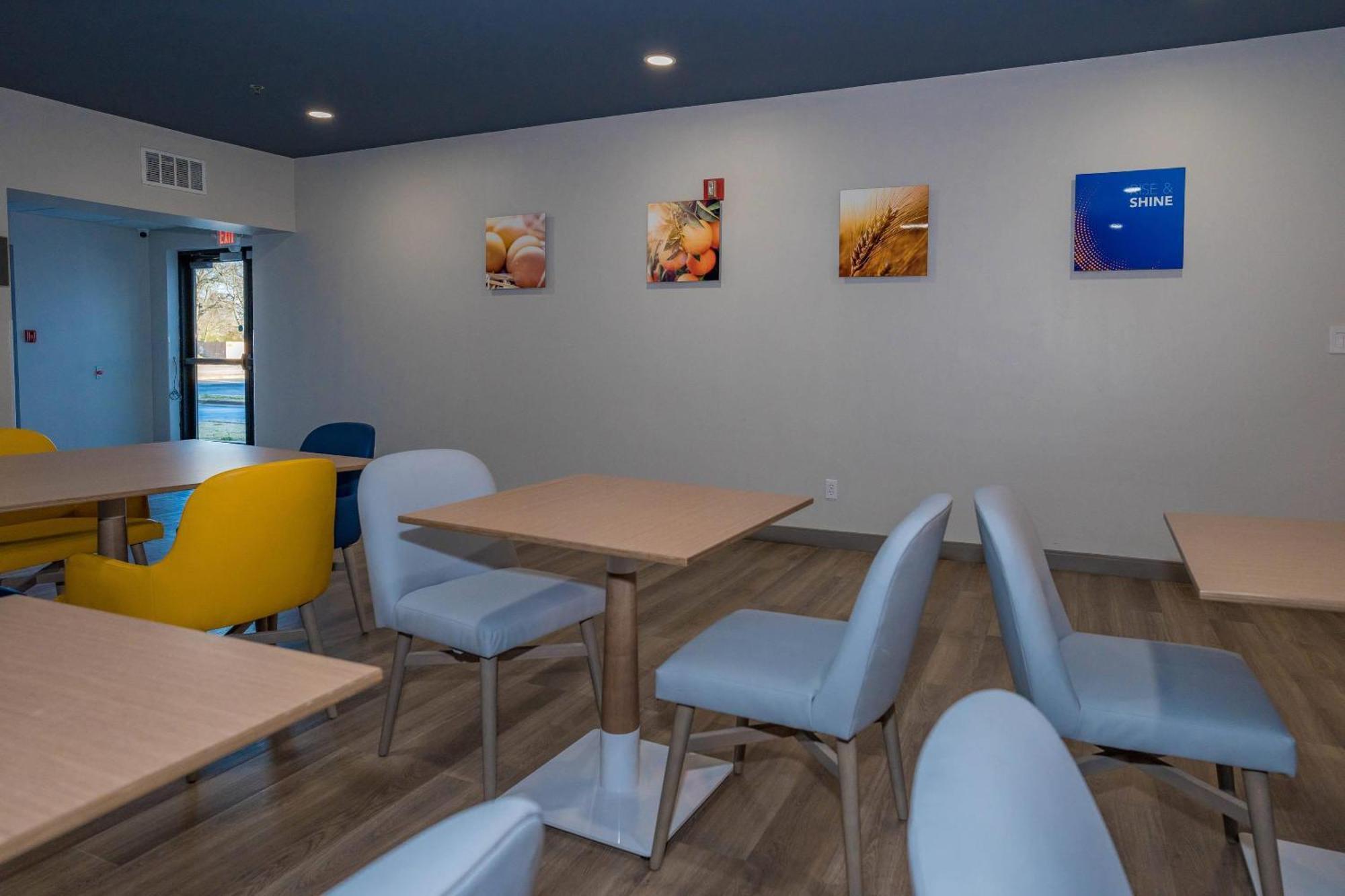 Comfort Inn & Suites River City Decatur Εξωτερικό φωτογραφία